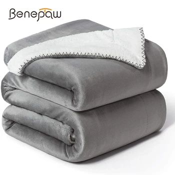 Benepaw Уютное реверсивное одеяло для собак для маленьких средних и крупных собак Осень Зима Моющийся флисовый фланелевый водонепроницаемый чехол для подстилки для домашних животных