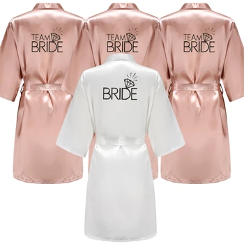 Халат невесты для команды свадебной вечеринки с черными буквами, кимоно, атласная пижама для подружки невесты, розовый халат из розового золота